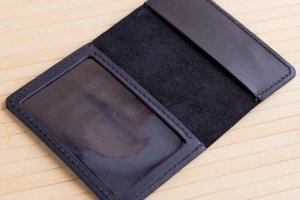 Обложка из кожи на удостоверение офицера черная - Описание