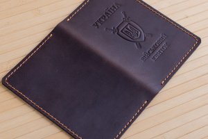 Обложка из кожи на военный билет шоколадная - Описание