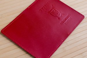 Обложка из кожи на военный билет красный глянец - Описание