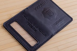 Обложка из натуральной кожи на удостоверение полиции черная - Описание