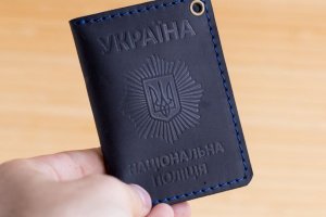 Обложка из кожи на удостоверение полиции синяя - Описание