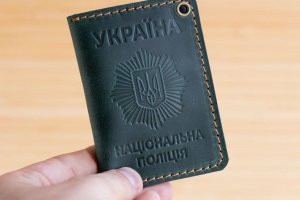 Обложка из кожи на удостоверение полиции зеленая - Описание