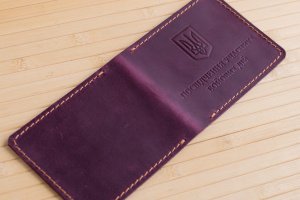 Обкладинка з натуральної шкіри на УБС бордова - Опис