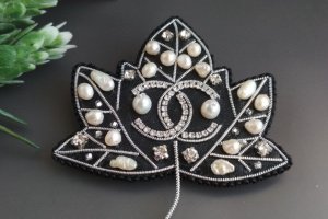 Кленовый листик Шанелька - Описание