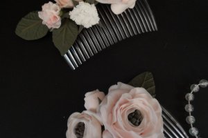 квітка у волосся - Опис