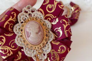 Школьные бантики на резинке бордовые 3 - Описание