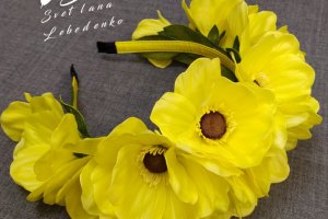 Обруч для волос с желтыми ромашками - Описание