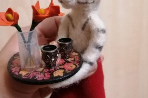 Работа Белый тигр с подносом