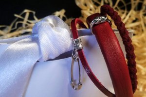 Браслеты из натуральной кожи на замке Regaliz - Описание