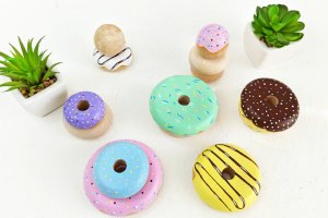 Пірамідка іграшка "Donuts" - Опис