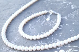 Весільний чи святковий комплект  з натуральних перлів № 338 - Опис