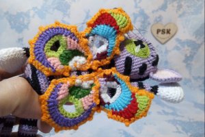 Фиолетовый тигр с крыльями бабочки вязаный символ года 2022 - Описание