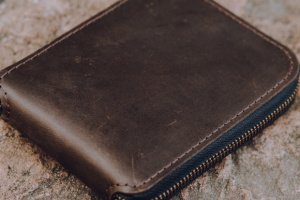 Органайзер для манікюрного набору на блискавці. Коричневий - Опис