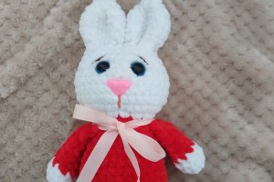 Вязаный зайка. Зайчик амигуруми - Описание