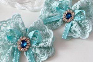 Мереживні бантики для школи мятні - Опис