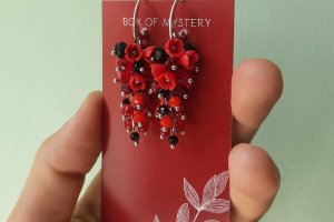 Червоні сережки, сережки грона, вечірні сережки - Опис