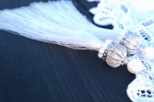 Сережки святкові з перлами та срібними застібками - Опис