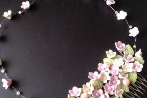 Весільний гребінь з квітами - Опис