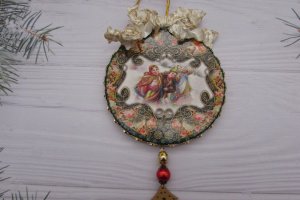 Новогодний набор игрушек на елку Тройка - Описание