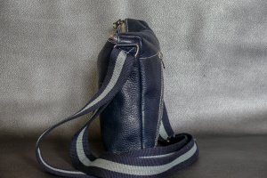 Чоловіча синя шкіряна сумка ручної роботи - Опис