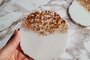 Подстаканники белый с золотом - Описание
