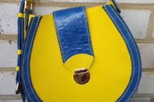 Робота Шкіряна сумочка через плече "Крокус жовто-синій"