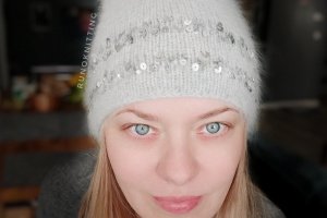 Шапка бине с пайетками