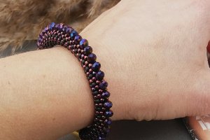 Браслет "Iris Purpleьз японского бисера - Описание