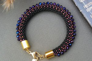 Браслет "Iris Purpleьз японского бисера - Описание