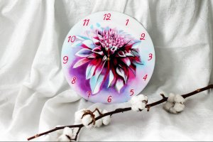 Витражная настенные часы Георгина - Описание