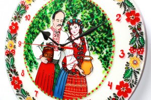 Витражная настенные часы Мед и молоко - Описание
