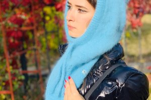 Капори з ангори, В'язаний капюшон. Манишка. В'язана балаклава - Опис