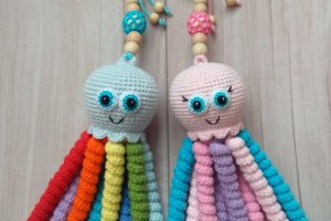 Работа Игрушка в колыбель, кроватка, вязаная игрушка