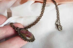 Бронзовий кулон з листочком у стилі вінтаж - Опис