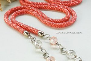 Лариат из чешского бисера "Коралловый" - Описание