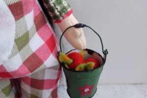 Кукла-дачница - Описание