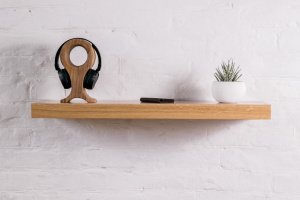 Дерев'яна полиця прихованого монтажу з дуба з рівним краєм - Опис