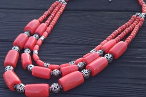 Намисто з натуральних коралів кольору лосось під старовинне