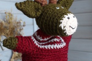 Игрушка на руку олень - Описание