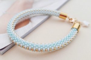 Браслет М'ятний з японського бісеру - Опис