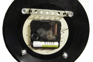 Стильний настінний декоративний годинник ручної роботи - Опис