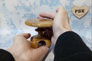 Маленький стіл для ляльок іграшковий ручної роботи дерева 1