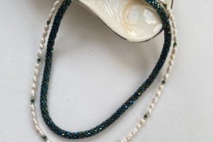 Украшение из жемчужин на шею - Описание