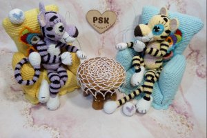 Маленькая вязаная скатерть ажурная игрушечный стол куклы 1 - Описание