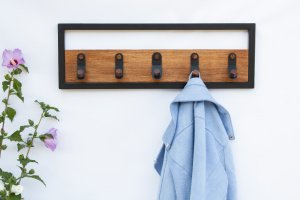 Настенная вешалка из дерева + 5 металлических крючков - Описание