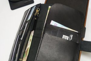 Шкіряний портмоне для документів - Опис