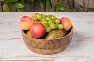 Деревянная салатница для подачи и приготовления продуктов - Описание