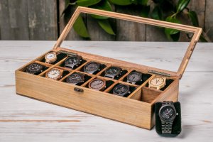 Коробочка для 12-ти часов со стеклянной крышкой - Описание