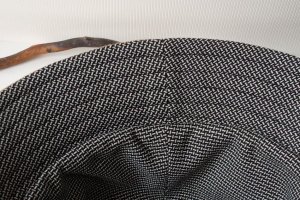 Панама тепла вовняна бежева р.56-58 - Опис