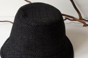 Панама чорна тепла вовняна р.56-58 - Опис